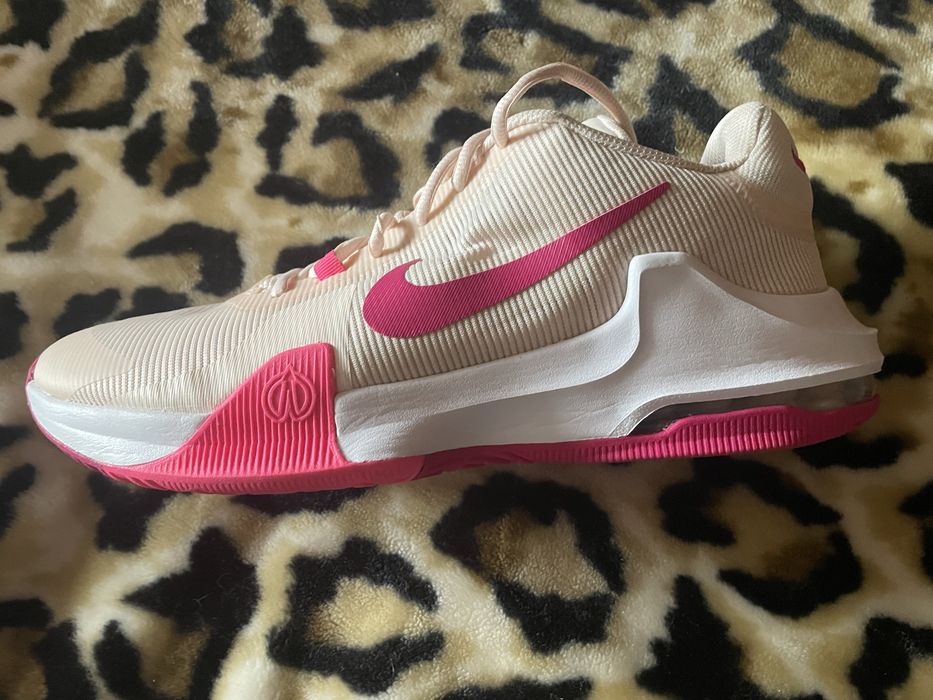 Баскетбольні кросівки Nike Air Max