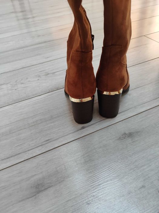 Kozaki zamszowe carmel 37