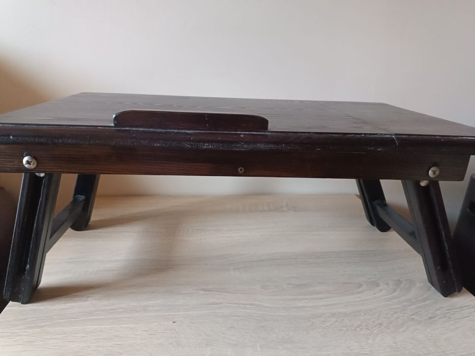 Stolik pod laptopa, tablet