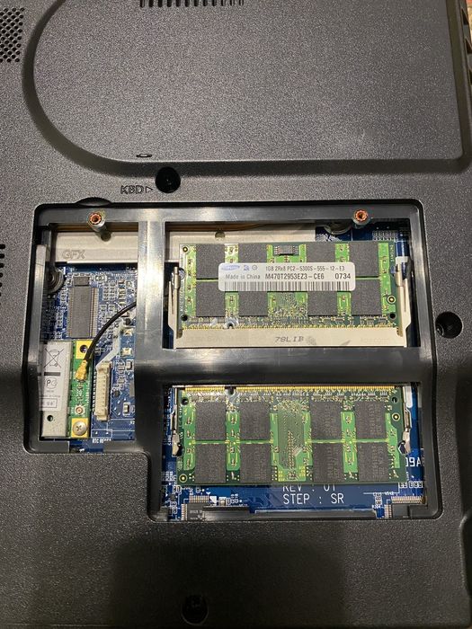 Ноутбук SAMSUNG NP-R25S. Продається на запчастини.