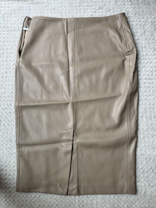 Шкіряна спідниця