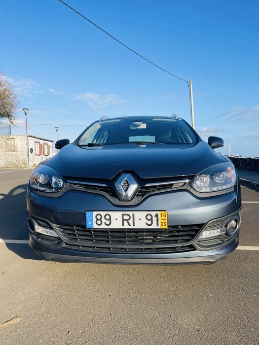 Renault Megane GrandTour 2016 — económica, tratada e com tanque cheio