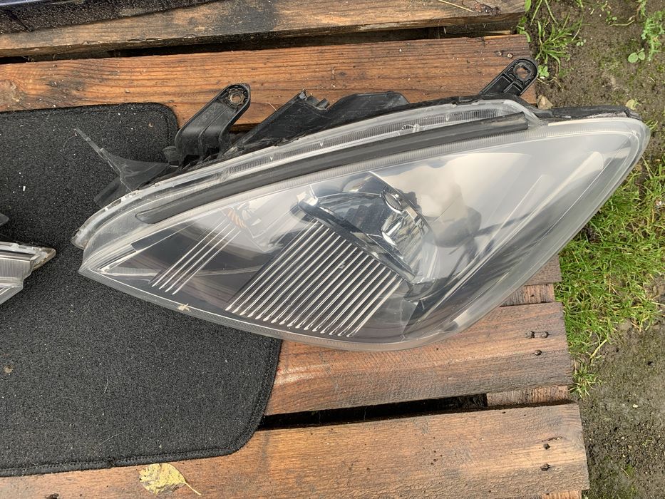 Фари Mitsubishi Lancer 9 Мітсубіші Лансер 9