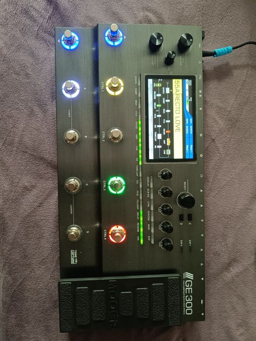 Гітарний процессор Mooer GE300