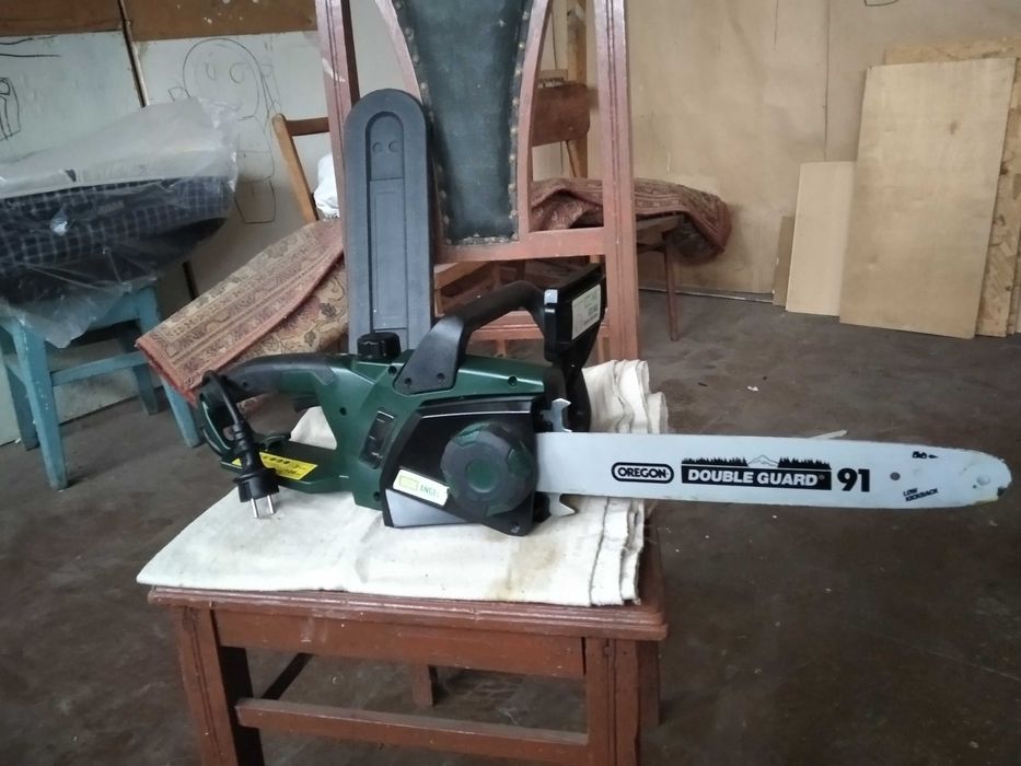 Электропилка Iron Angel ECS2400