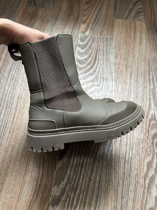 Куртка демі весна Zara