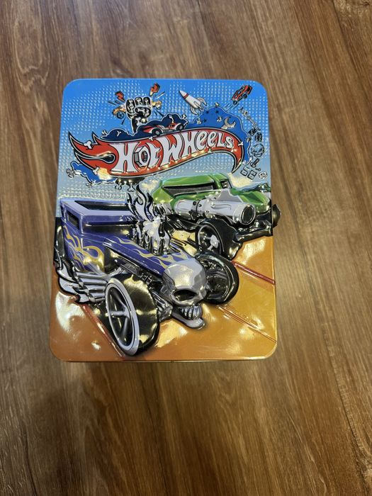 Кейс для машинок Hot Wheels 18шт