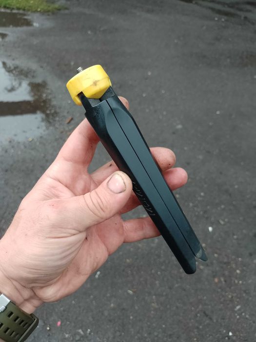 Продам Штатив для экшен-камеры