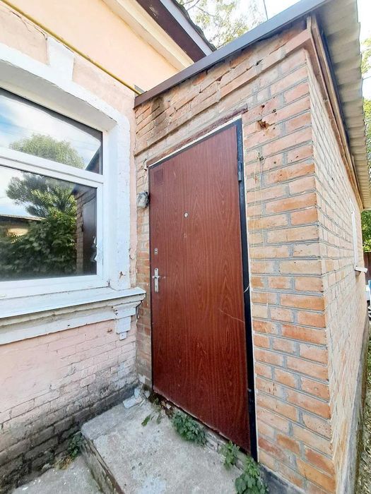 Продам 2-о к/к можливо під офіс в центрі по вул.Тимірязєва.