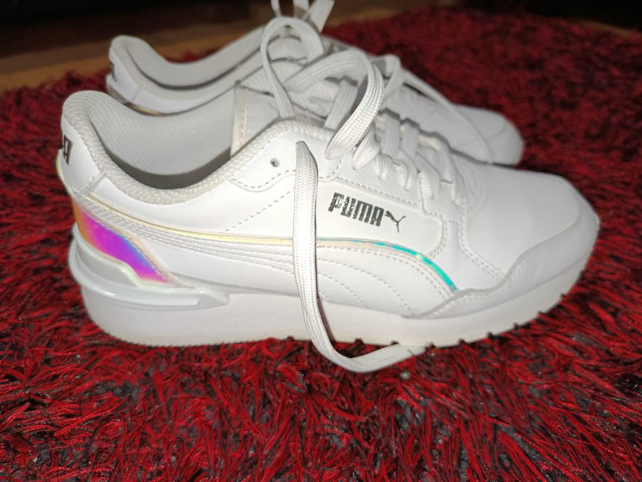 Sapatilhas Puma usadas duas vezes. Marca 36 mas calço 37 e serve