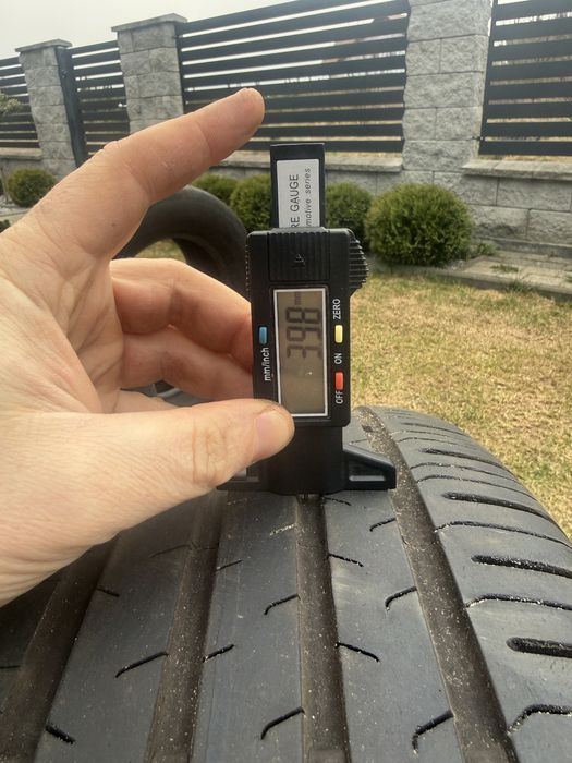 Continental 225/60 R17 99Y
