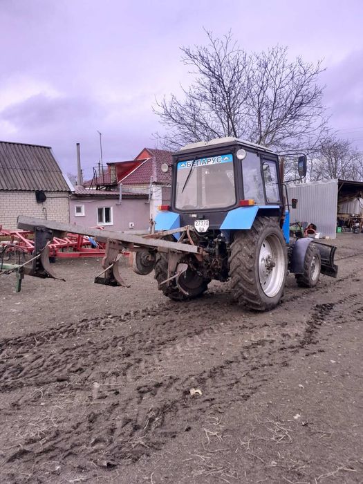 Продам МТЗ 82 і все що на ньому