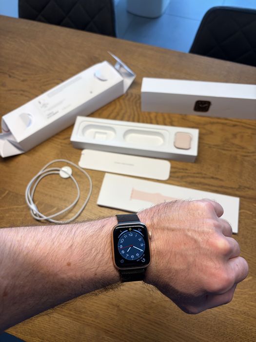 Apple Watch S5 Gold 40 mm