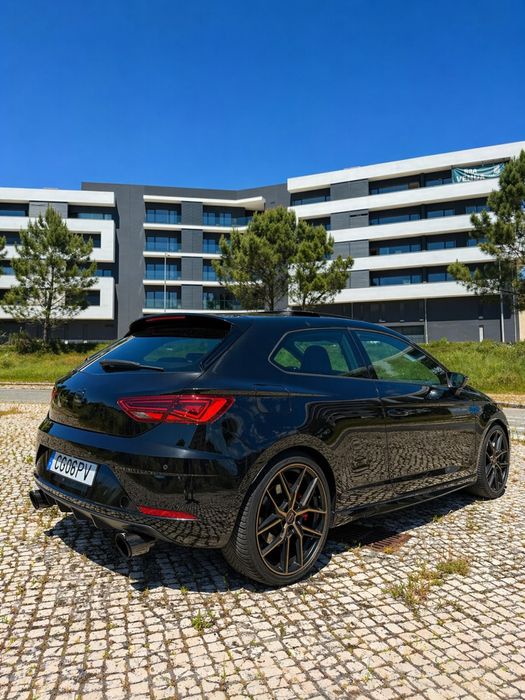 SEAT LEON CUPRA  5F SC 300cv (DSG) Full Extras