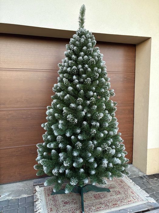 Choinka sztuczna 160,180,200,220,250 cm PIĘKNA I GĘSTA na stojaku 150