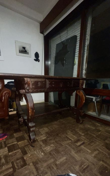 Mesa madeira com + 100 anos