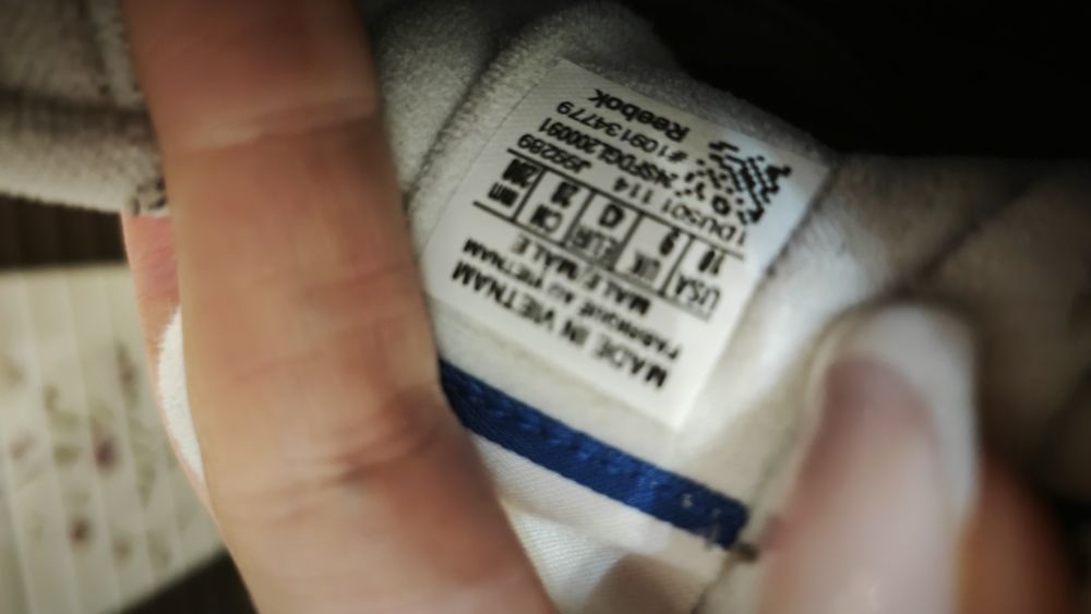 Buty sportowe Reebok miękkie granatowo-białe rozmiar 43