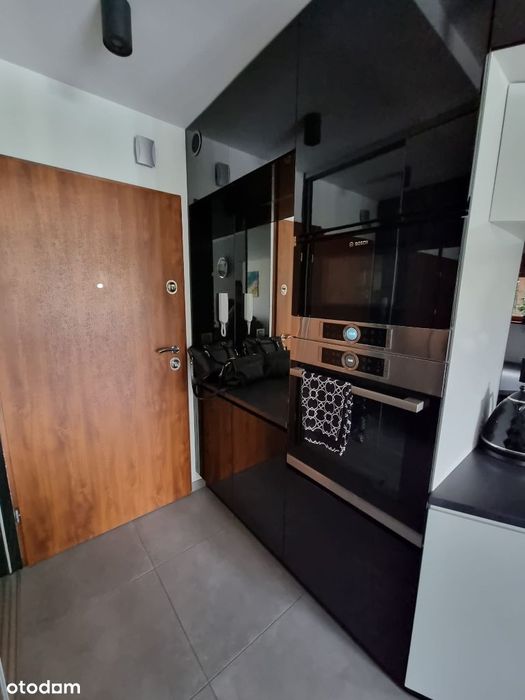 Mieszkanie | Żerniki | 2 x parking | Komórka