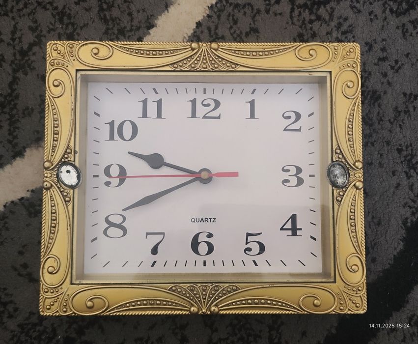 Годинник настільний,настінний