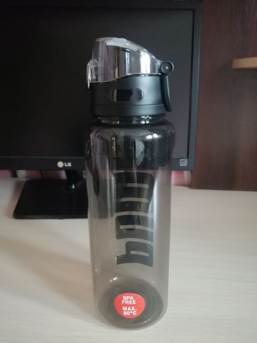 Продаю пляшку Puma  для води