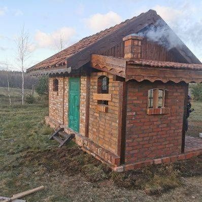 Czerwona cegła rozbiórkowa z domu 24x12x6