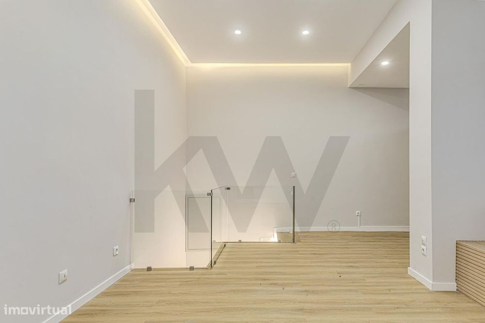 T3 DUPLEX DESIGN: Viver com a Privacidade de uma Moradia no Coração