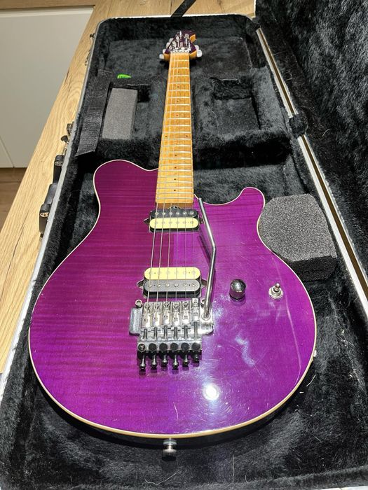 Ernie Ball Music Man Axis Van Halen 1995 - Fioletowa