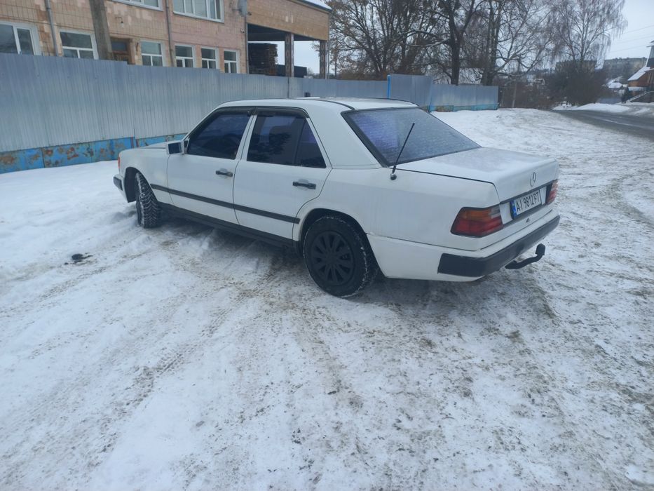 Mercedes-Benz E124 "автомат"