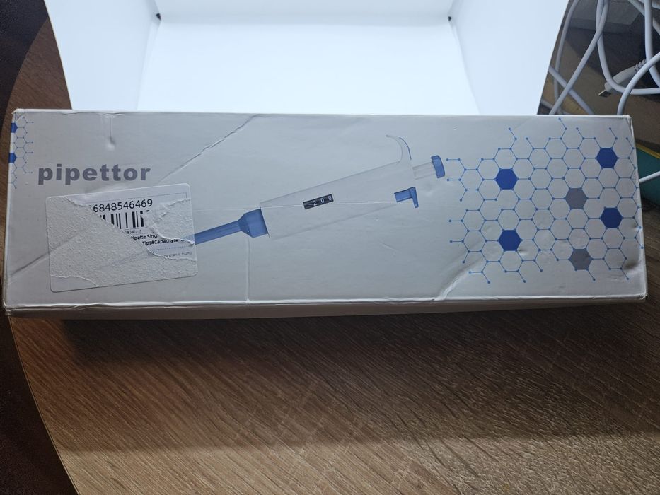 Nowa Pipeta laboratoryjna. Cyfrowa, 2-10 ml, Regulowana, Plastikowa