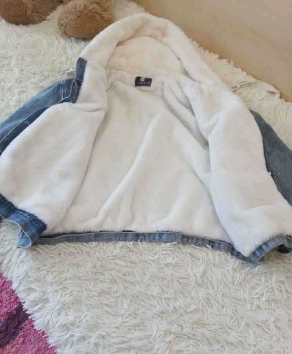 Джинсова утеплена курточка
