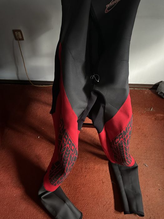 Fato de mergulho conjunto de dois