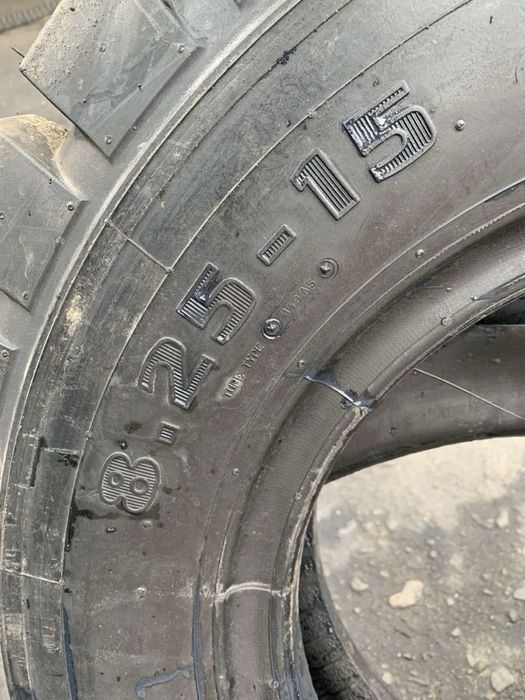 Шини до навантажувача 8.25 R15 Mitas 8.25-15
