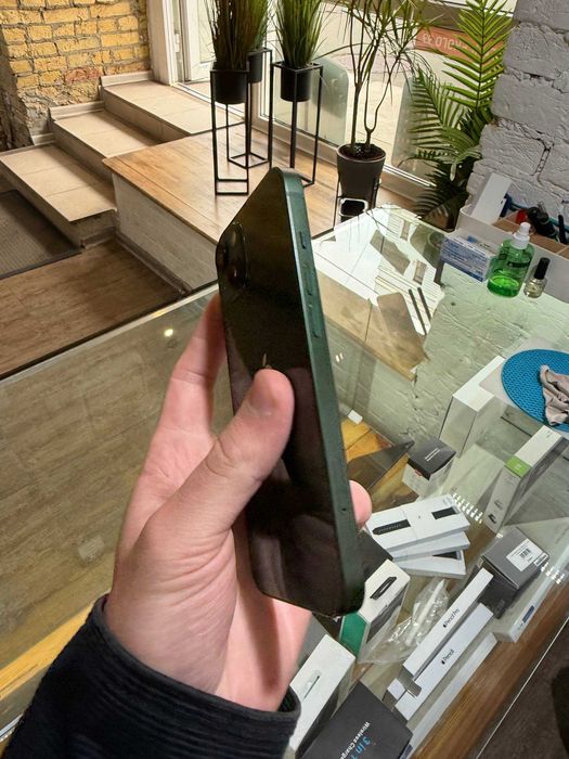 iPhone 13 256GB Midnight / Green | Гарантія | Магазин