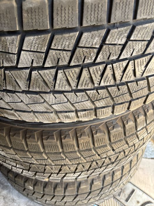 Гума Bridgestone Blizzak 255 55 r20