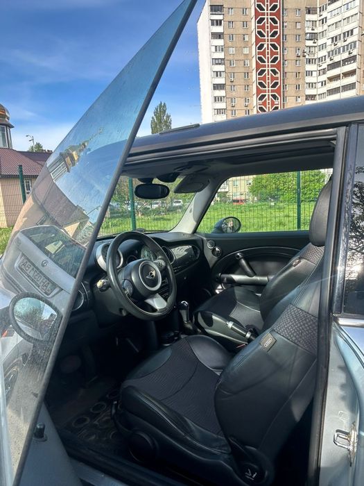 MINI Cooper R56 1,6