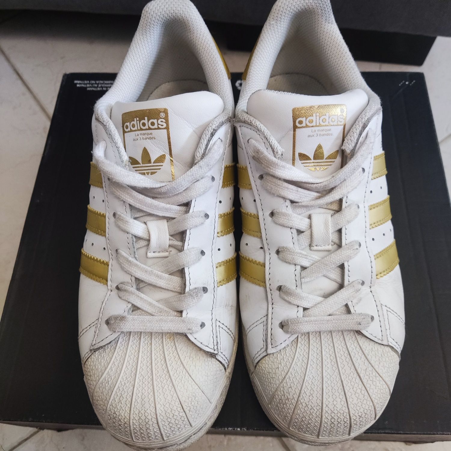 Superstar douradas hotsell