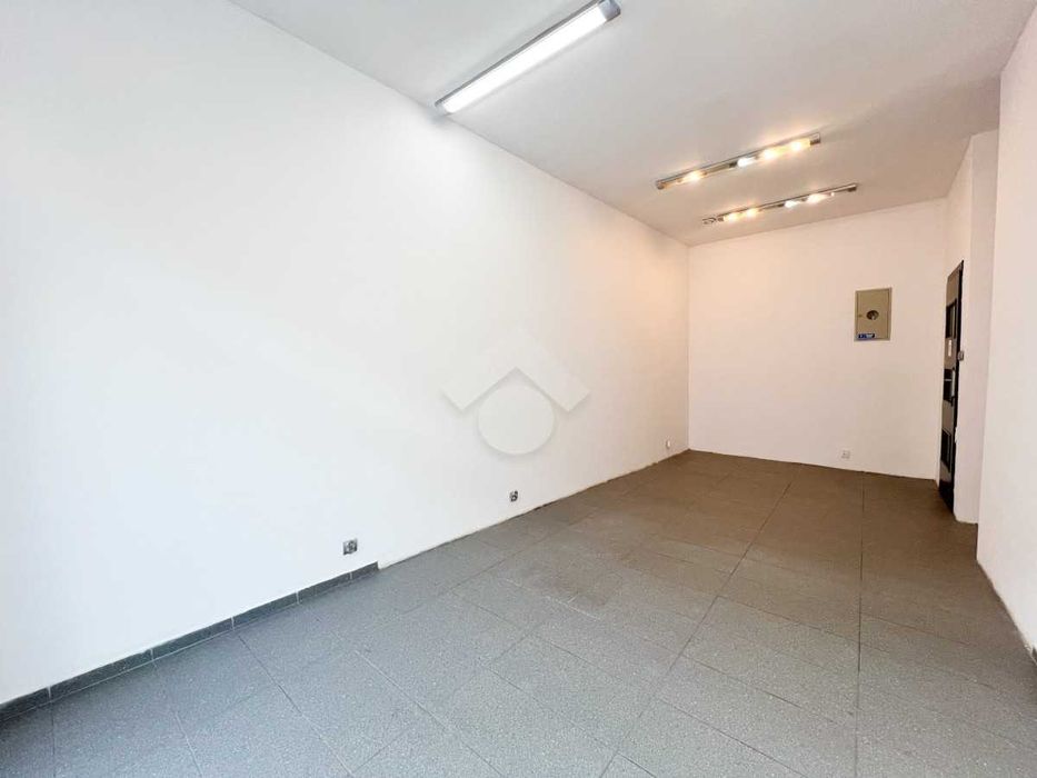 Lokal z witryną - ul. Słowiańska/Długa