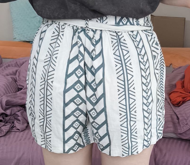 Шорти пляжні жіночі бежеві