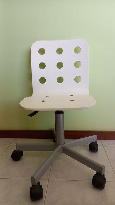 Cadeira de criança para secretária