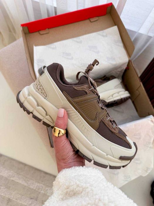Кросівки Nike Air Zoom Vomero Roam Light Bone Mink Brown / кроси Найк