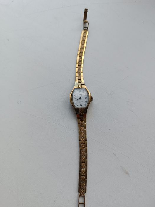 Часы  Чайка,Луч женские.