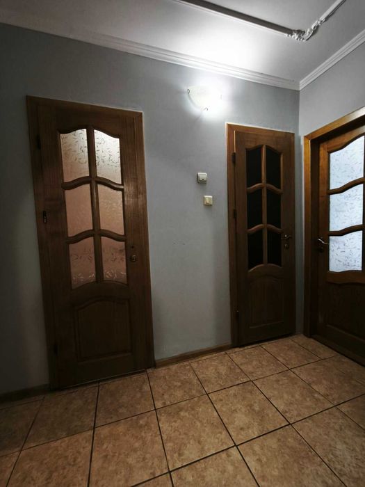 Продається 3-кімнатна квартира по вул. Сікорського Код: 52908