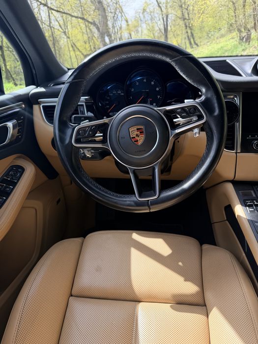 Продаж  Porsche Macan 2018 • 2.0 Turbo