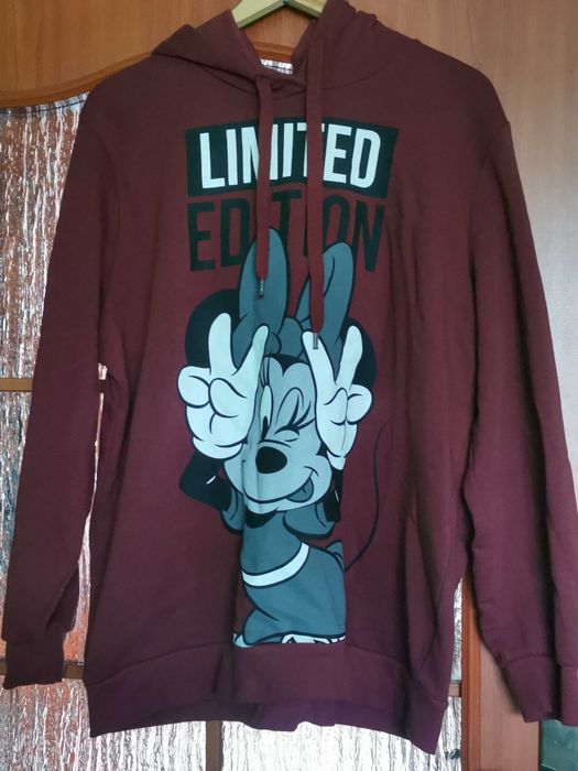 Bluza z kapturem i nadrukiem Myszki Minnie. Rozmiar 44/48. Jak nowa.
