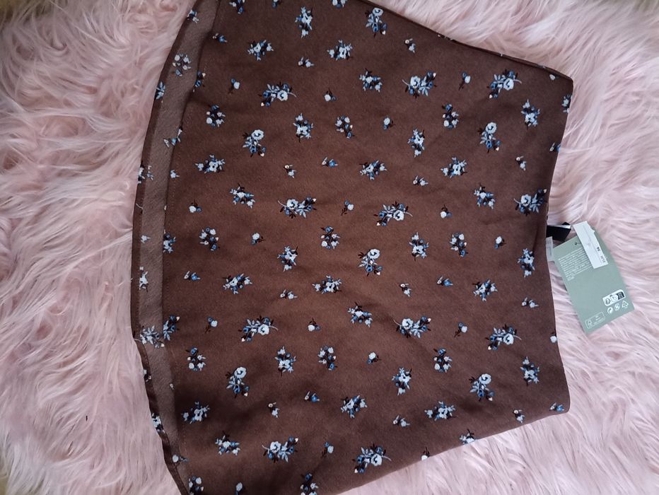 Spódnice H&M rozmiar S