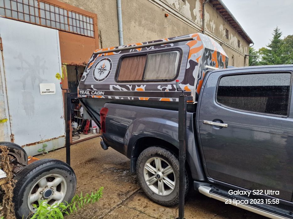 Zabudowa kamperowa pickup Isuzu d-max hilux