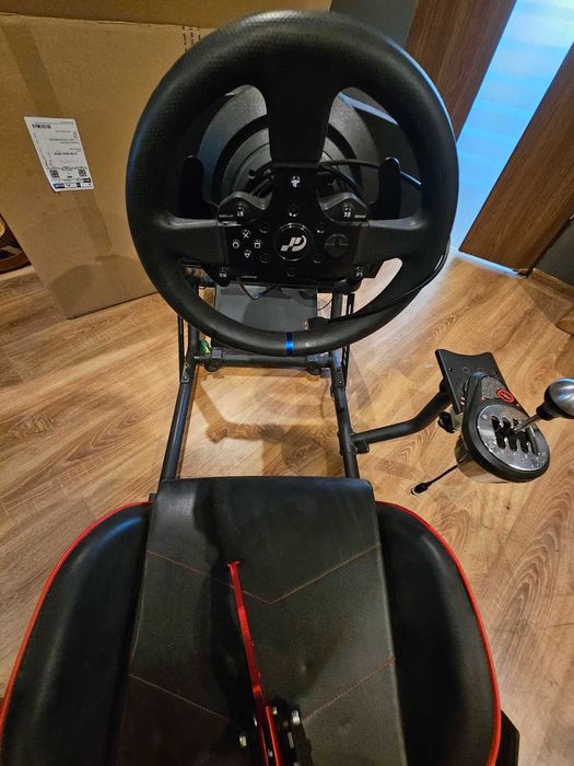 Zestaw SIMRACING PRO – Thrustmaster + Shifter + Kokpit + Fotel Huzaro