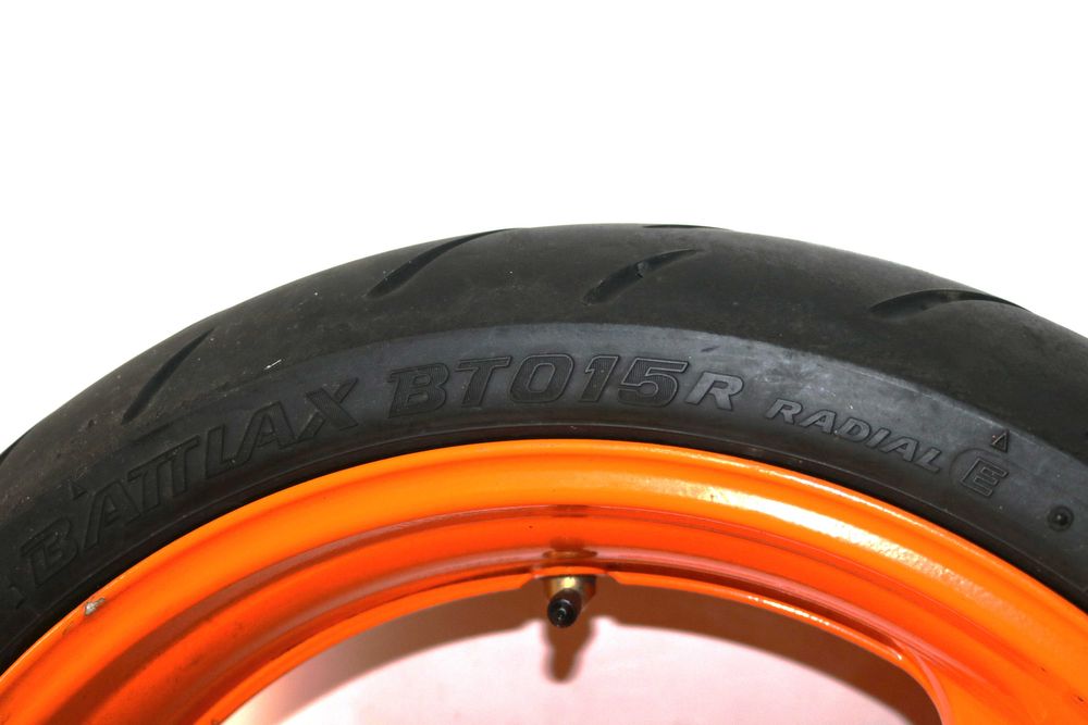 HONDA CBR REPSOL roda traseira