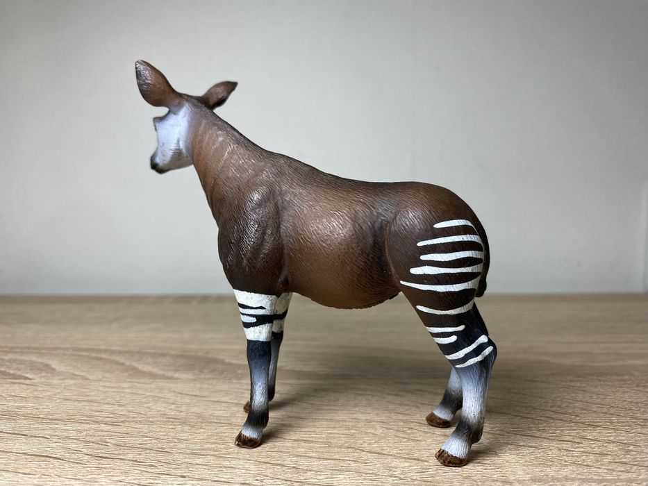 Колекційна фігурка Окапі Schleich Шляйх