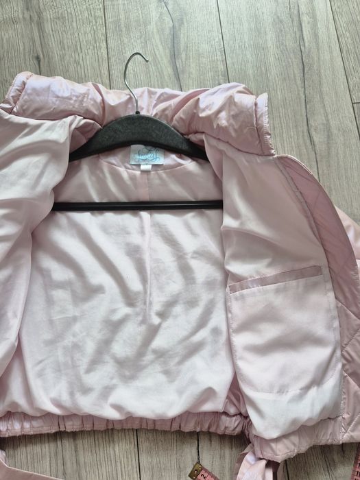 Куртка + кепка на дівчинку